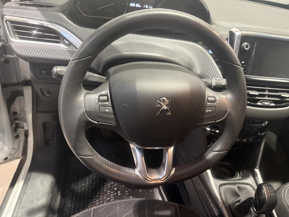 Peugeot 2008 1.2VTi 