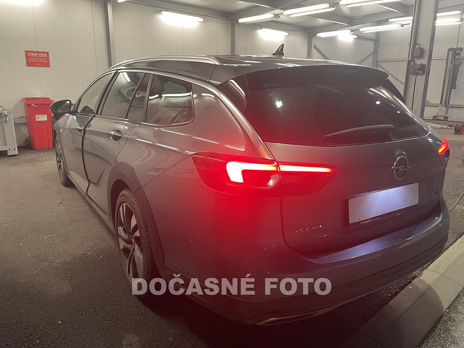 Opel Insignia 2.0 CDTi Country Tourer