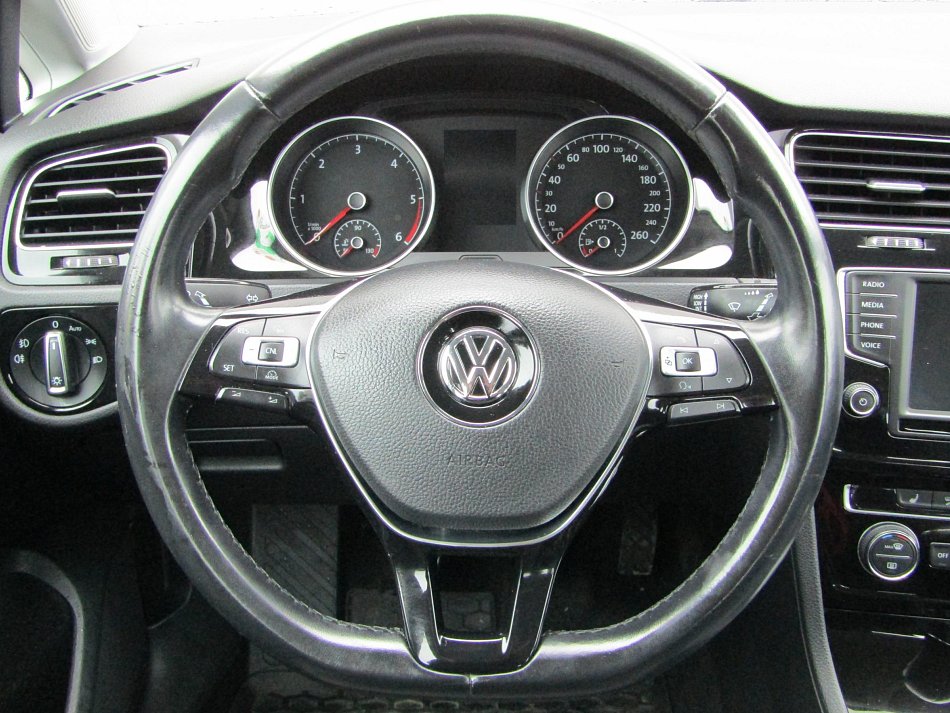 Volkswagen Golf 2.0TDi 