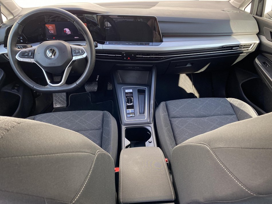 Volkswagen Golf 1.5 eTSi Life