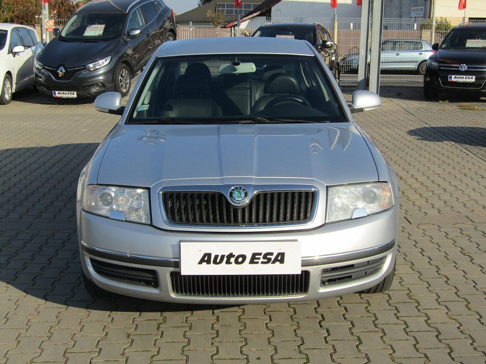 Škoda Superb 2.8 V6 