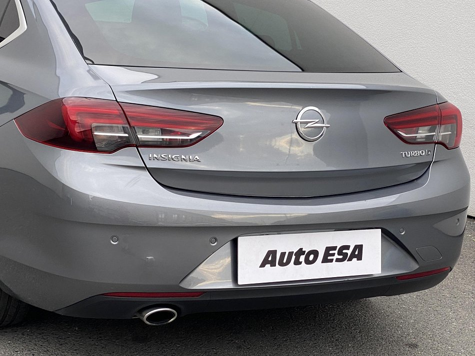 Opel Insignia 2.0CDTi 