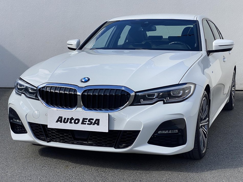 BMW Řada 3 2.0 i M SPORT 330 i xDrive