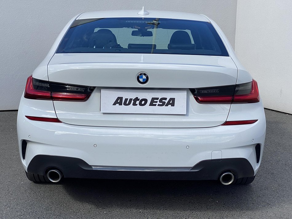 BMW Řada 3 2.0 i M SPORT 330 i xDrive