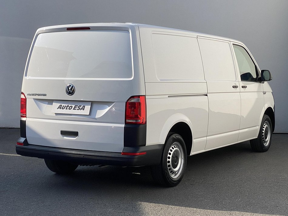 Volkswagen Transporter 2.0TDi  L2H1