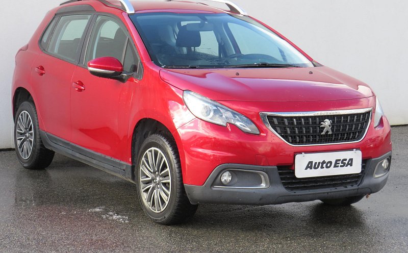 Peugeot 2008 1.2 PT 