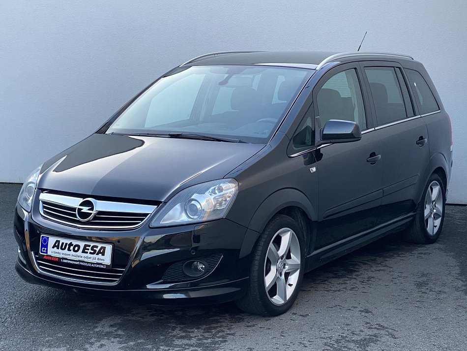 Opel Zafira 1.8 i Family 7míst