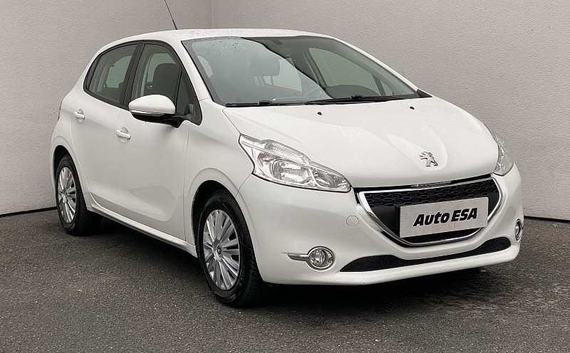 Peugeot 208 1.4i 