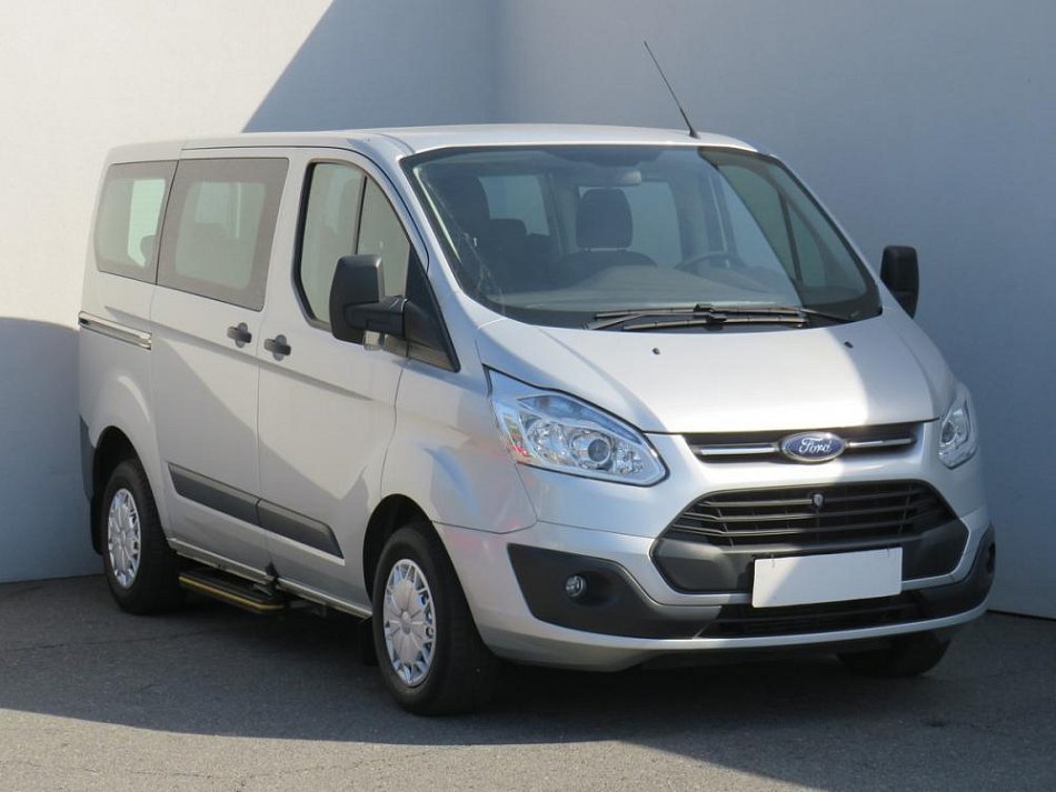 Ford Transit Custom 2.2TDCi Trend L2 6míst