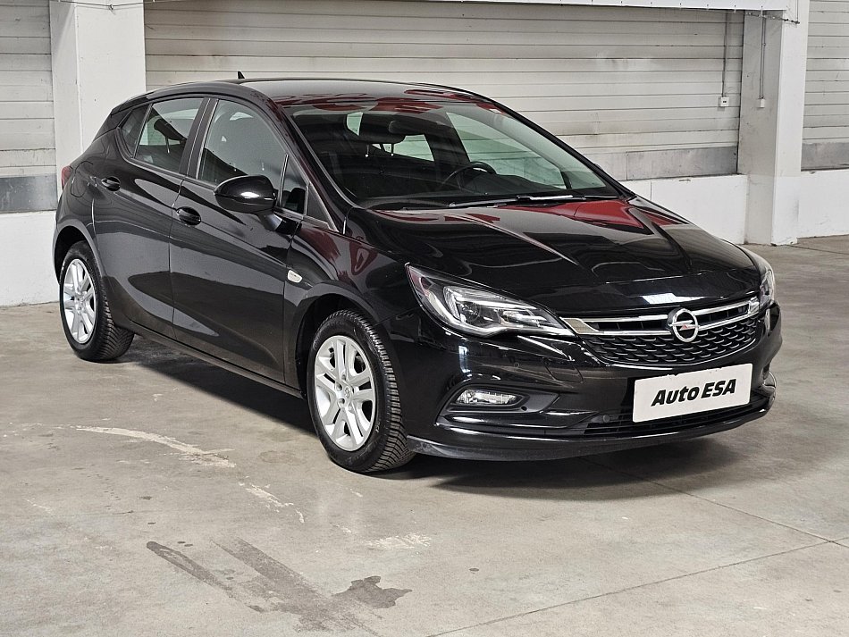 Opel Astra 1.6 CDTi Edition