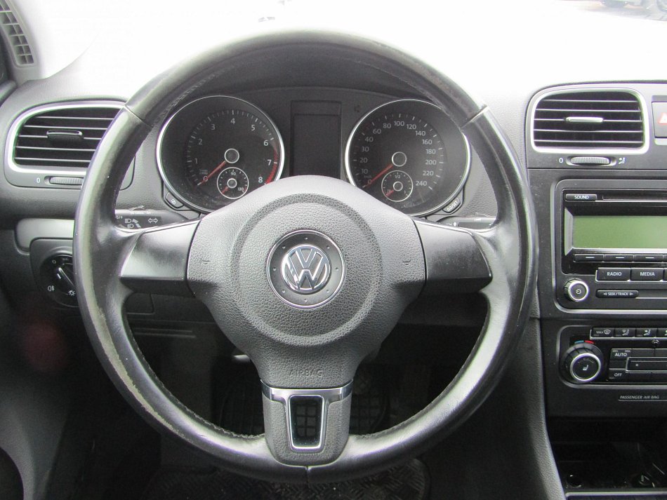 Volkswagen Golf 1.6 i 