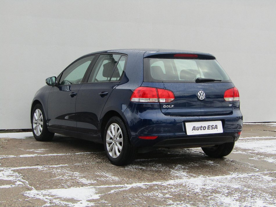 Volkswagen Golf 1.6 i 