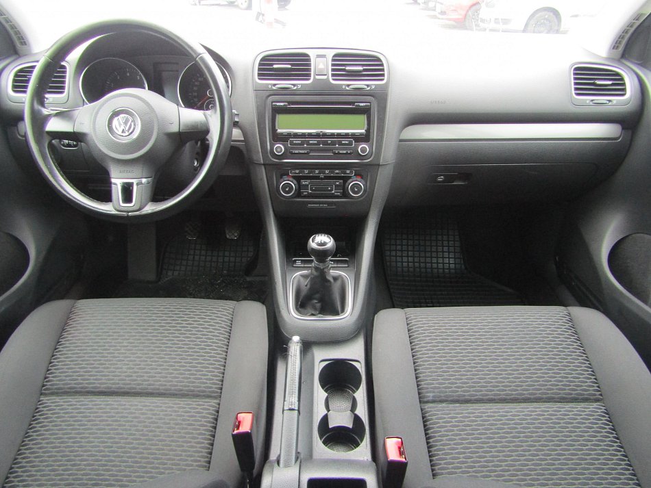 Volkswagen Golf 1.6 i 