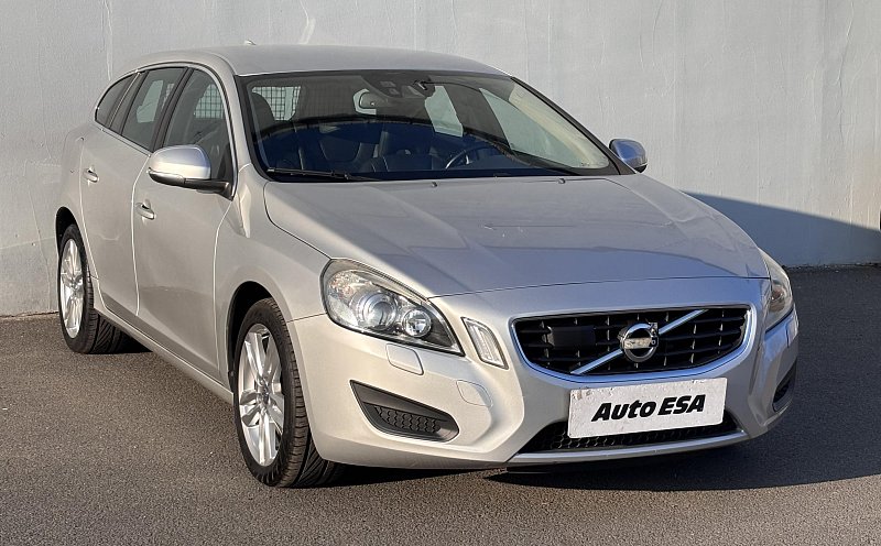 Volvo V60 2.4 D5  4x4