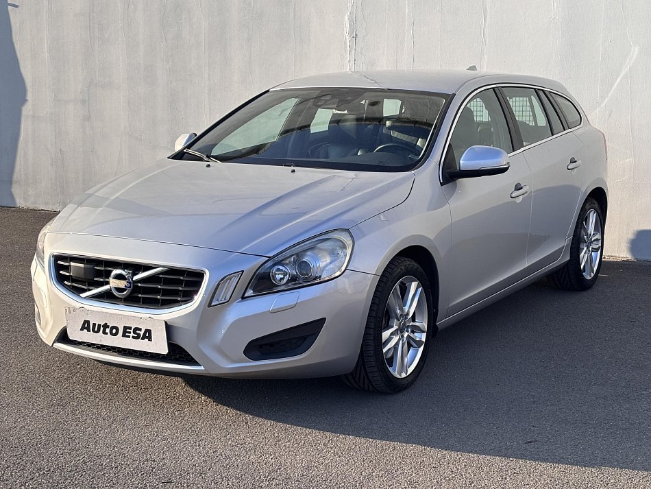 Volvo V60 2.4 D5  4x4