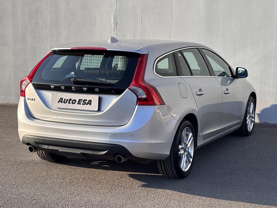 Volvo V60 2.4 D5  4x4