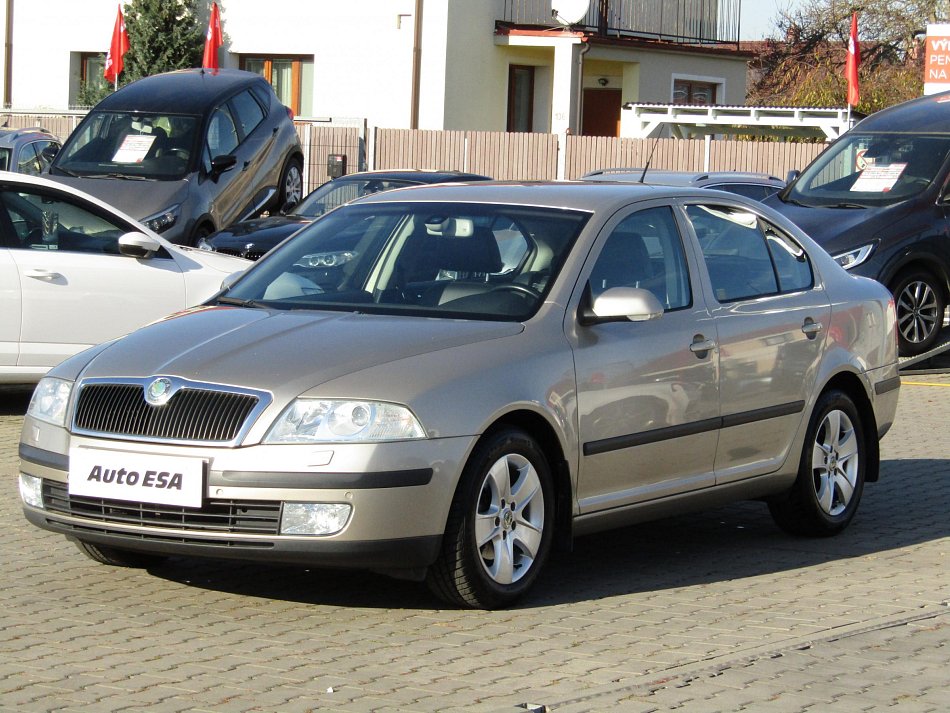 Škoda Octavia II 2.0 TDi Elegance