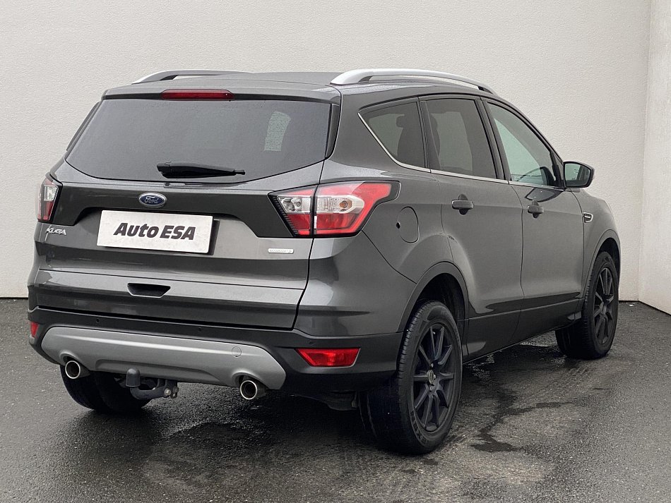 Ford Kuga 1.5EB Titanium