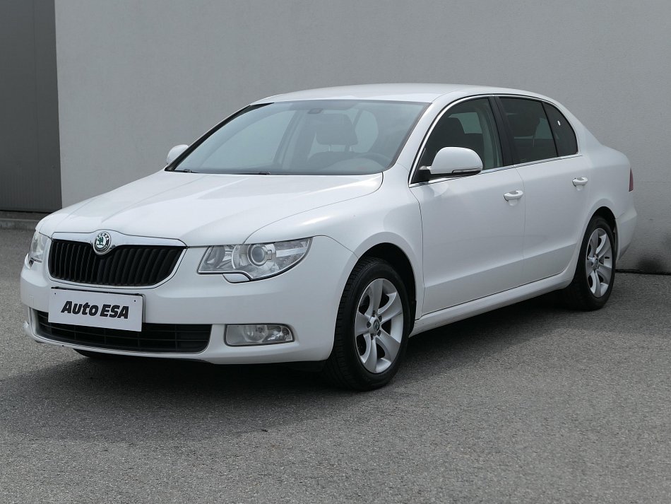 Škoda Superb II 2.0TDi Ambiente