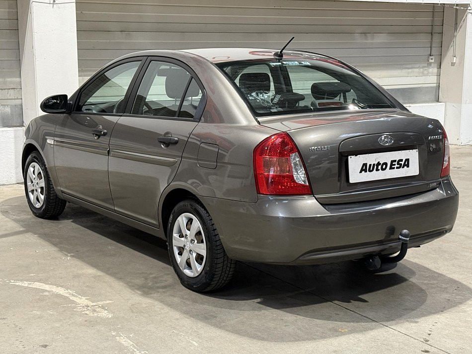 Hyundai Accent 1.4i 