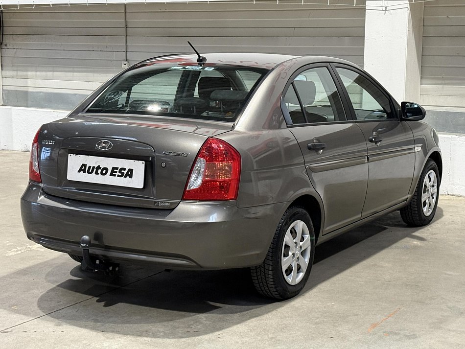 Hyundai Accent 1.4i 