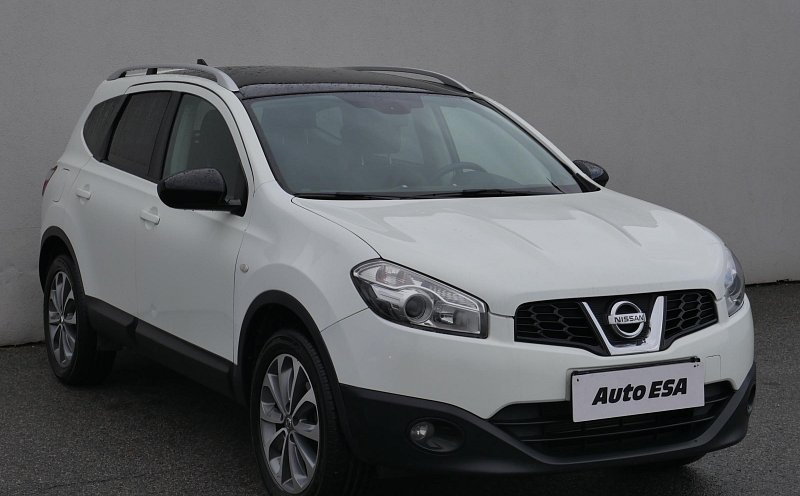 Nissan Qashqai 2.0i 