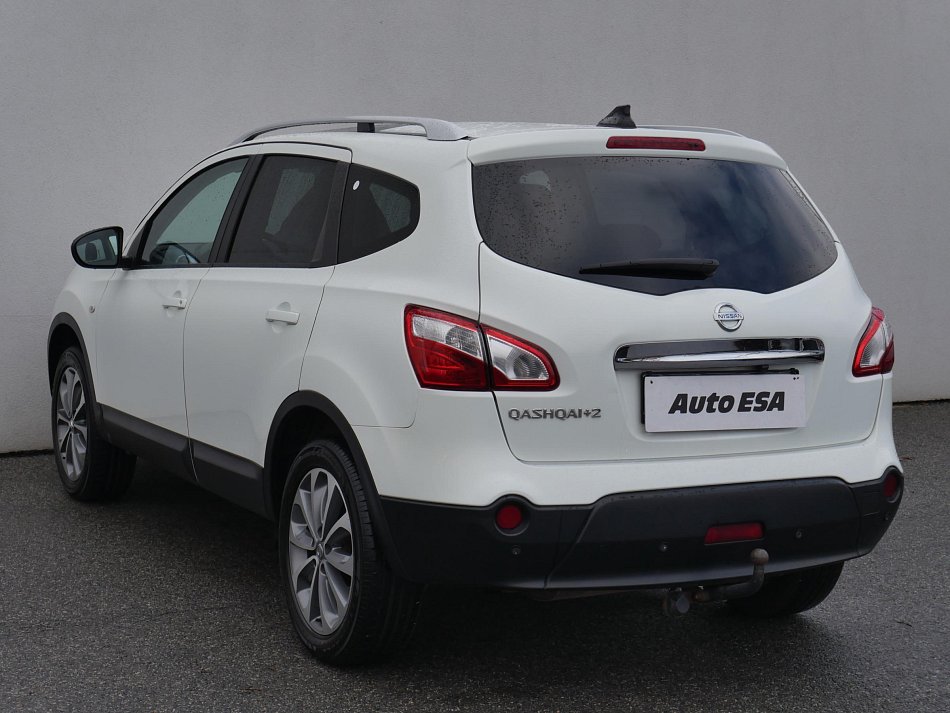 Nissan Qashqai 2.0i 