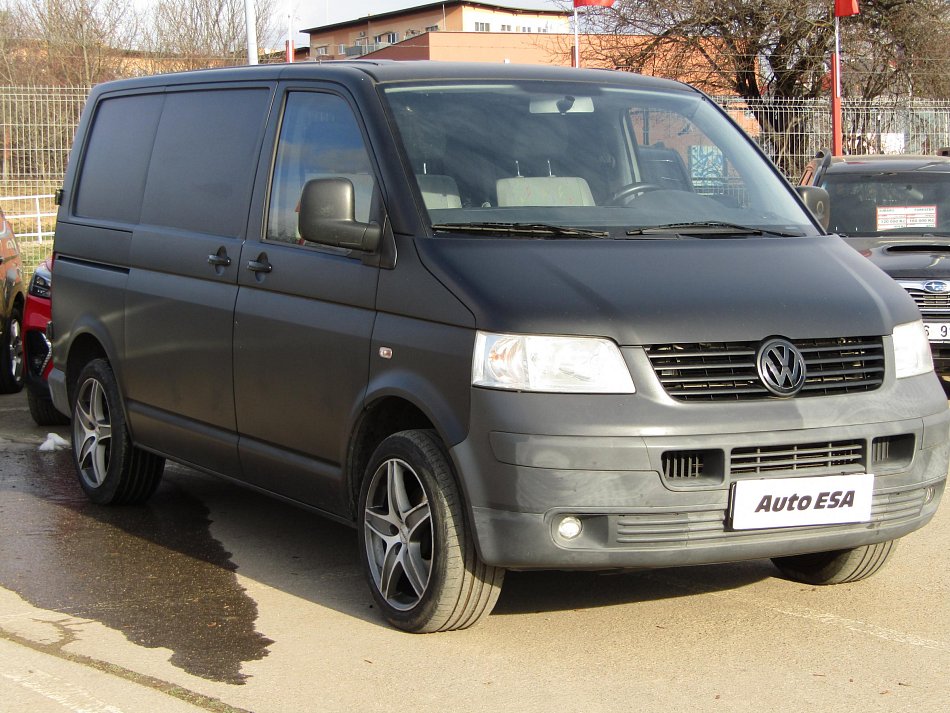 Volkswagen Transporter 2.5TDi 