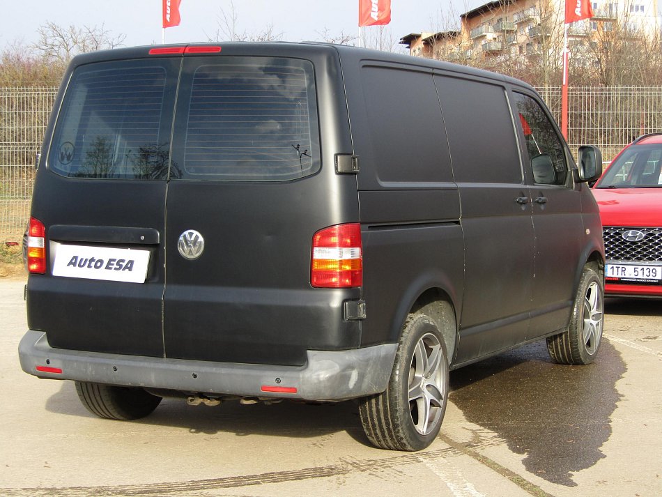 Volkswagen Transporter 2.5TDi 