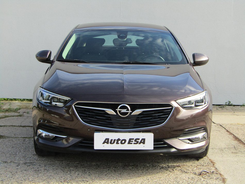 Opel Insignia 1.6 CDTi 