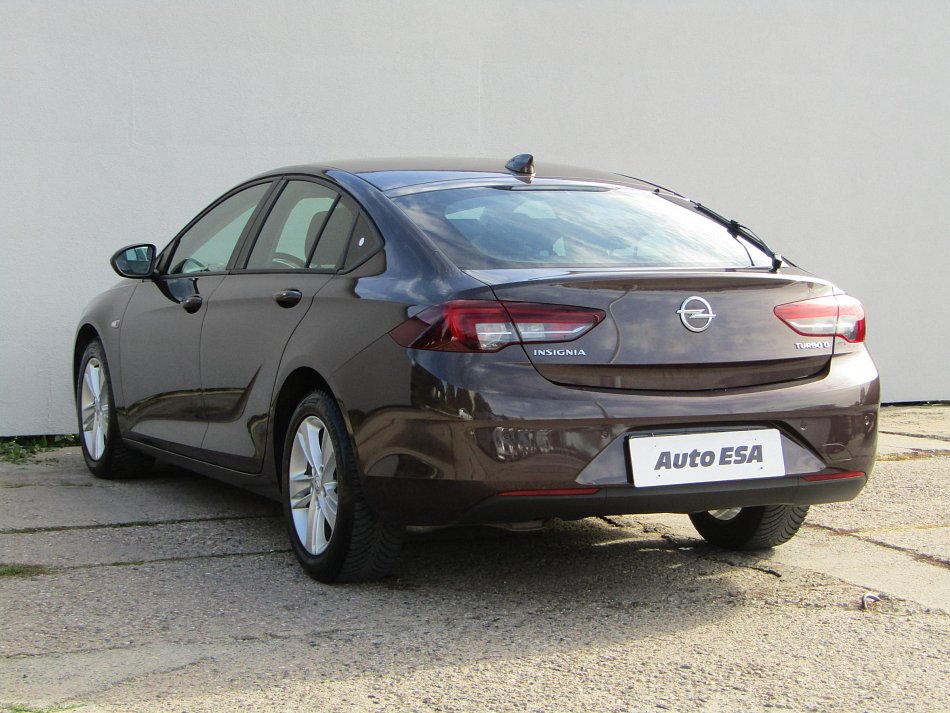 Opel Insignia 1.6 CDTi 