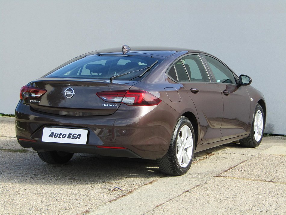 Opel Insignia 1.6 CDTi 