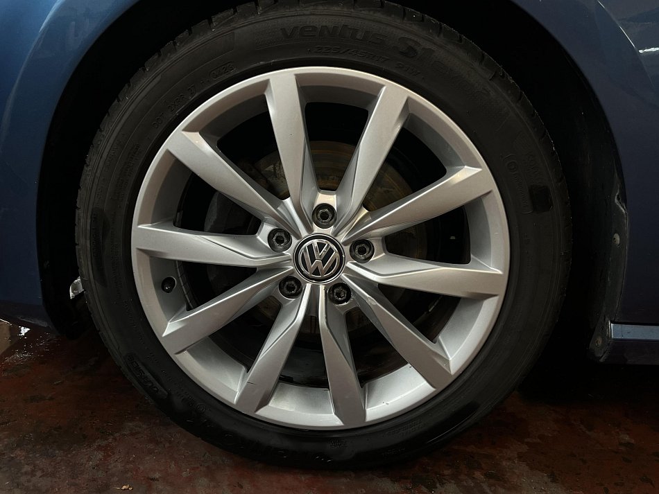 Volkswagen Golf 2.0TDi 