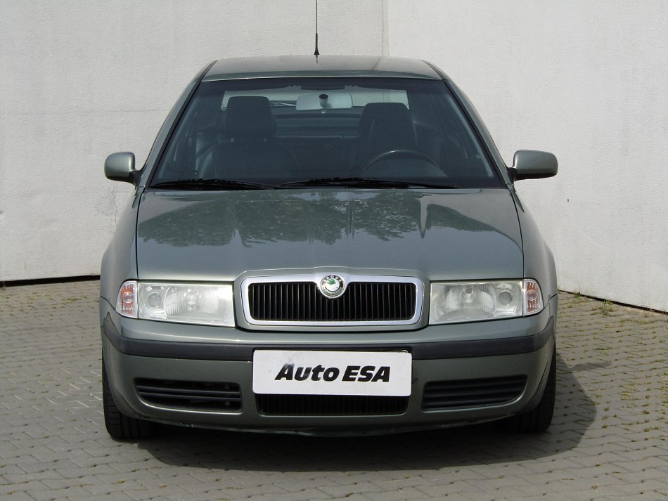 Škoda Octavia 1.6 i Elegance