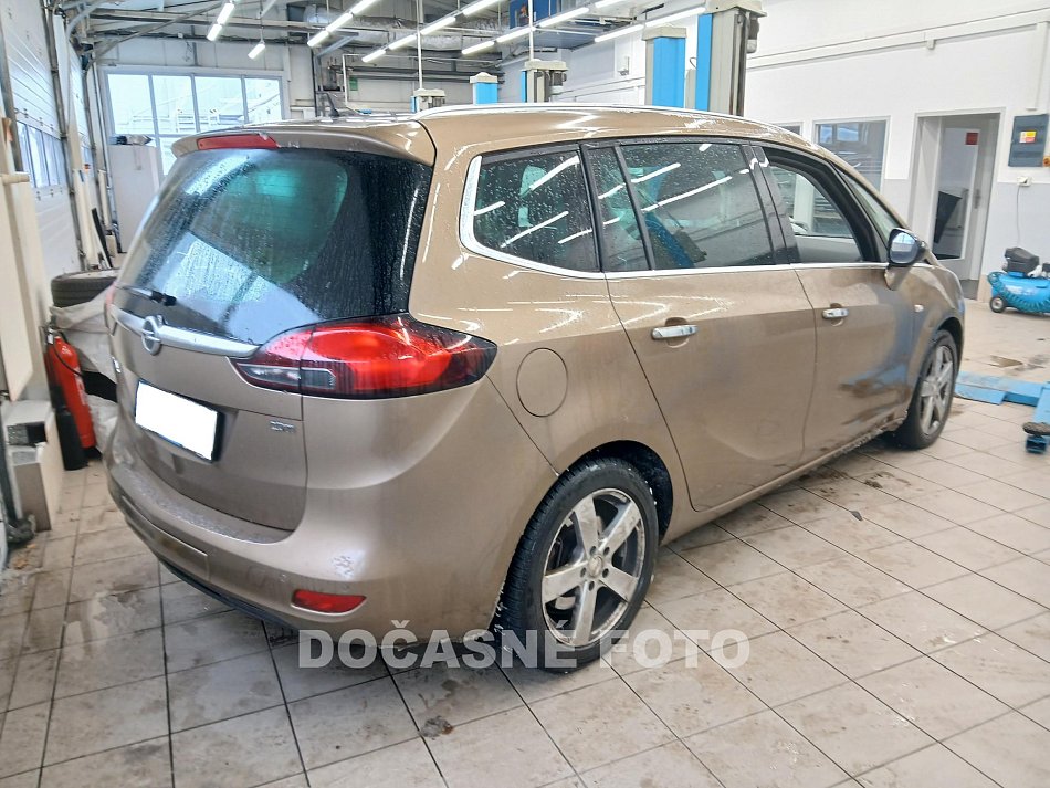 Opel Zafira 2.0 CDTi  7míst