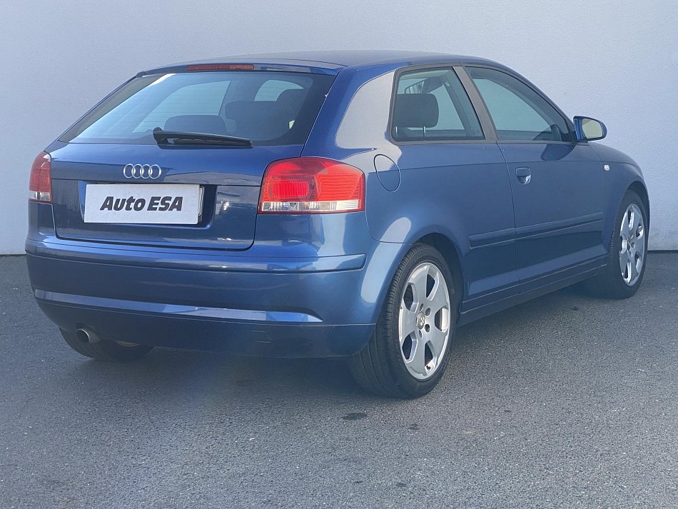 Audi A3 1.6i 