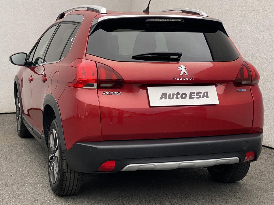 Peugeot 2008 1.2 PT Allure