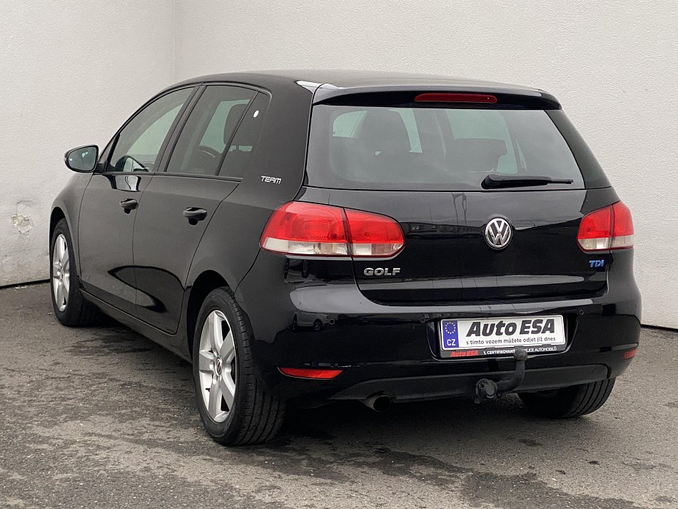 Volkswagen Golf 1.6 TDi 