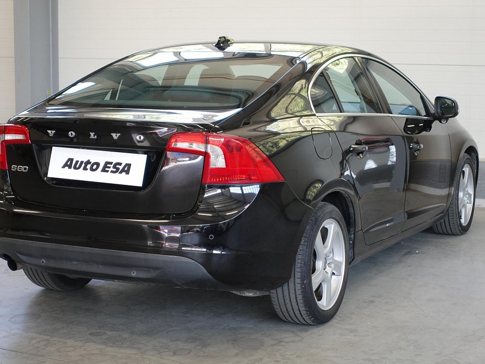 Volvo S60 2.0 D3 