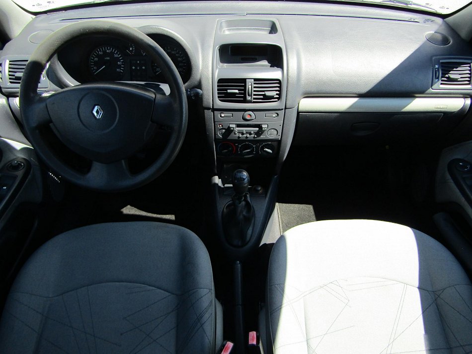 Renault Clio 1.1i 