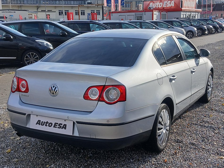 Volkswagen Passat 1.6i 