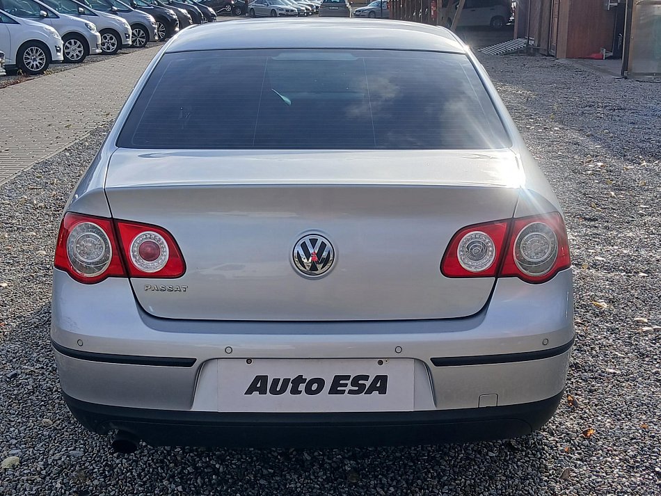 Volkswagen Passat 1.6i 