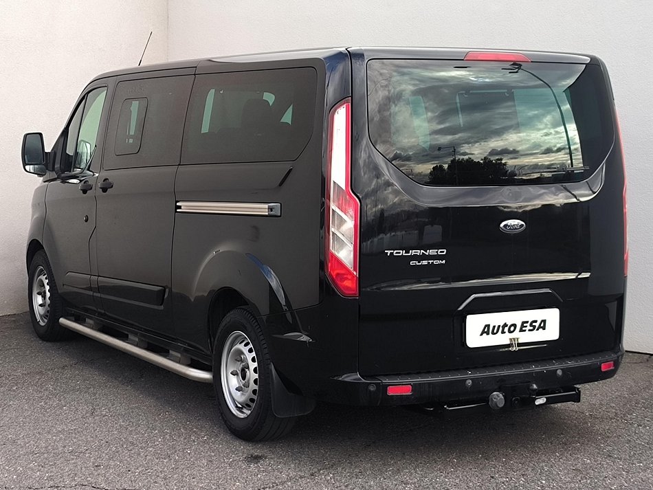 Ford Tourneo Custom 2.2TDCi Titanium L2