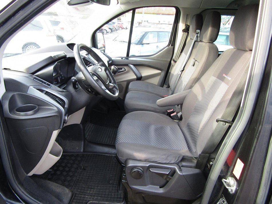 Ford Transit Custom 2.2TDCi  L2 6míst