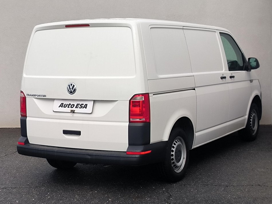 Volkswagen Transporter 2.0TDi 