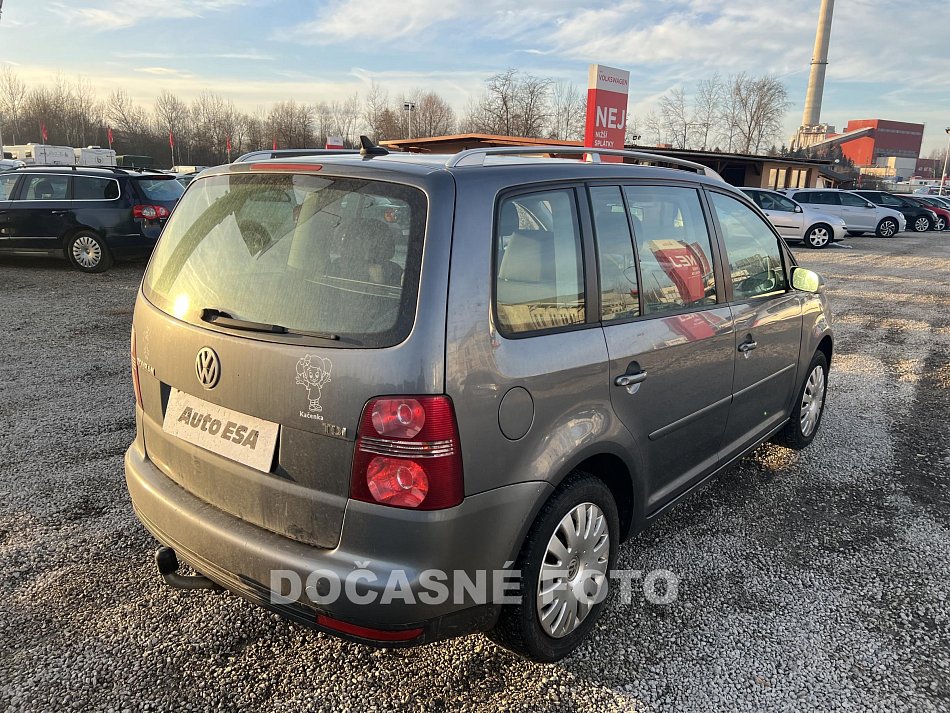 Volkswagen Touran 1.9 TDi 