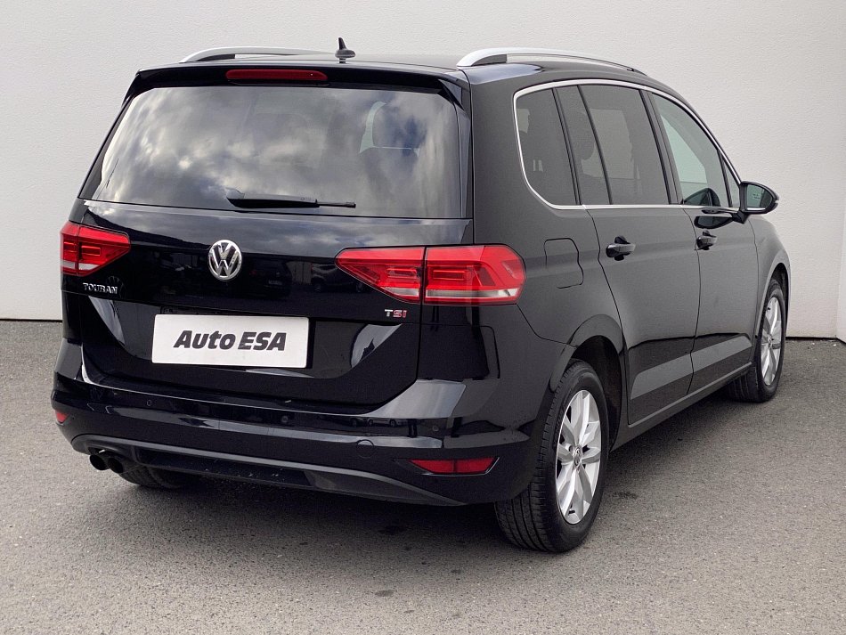 Volkswagen Touran 1.4 TSi Highline 7míst