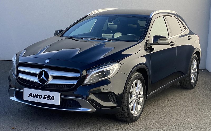 Mercedes-Benz GLA 2.2 CDi  220 4M