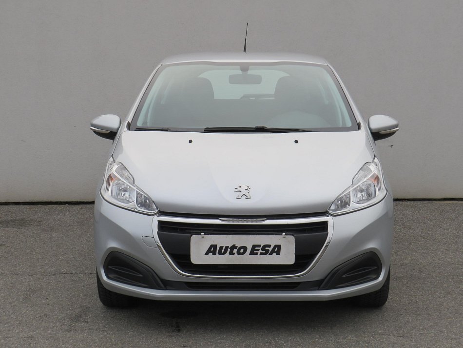 Peugeot 208 1.0i 