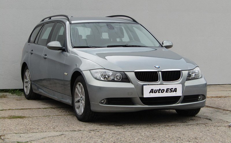 BMW Řada 3 2.0i  320i